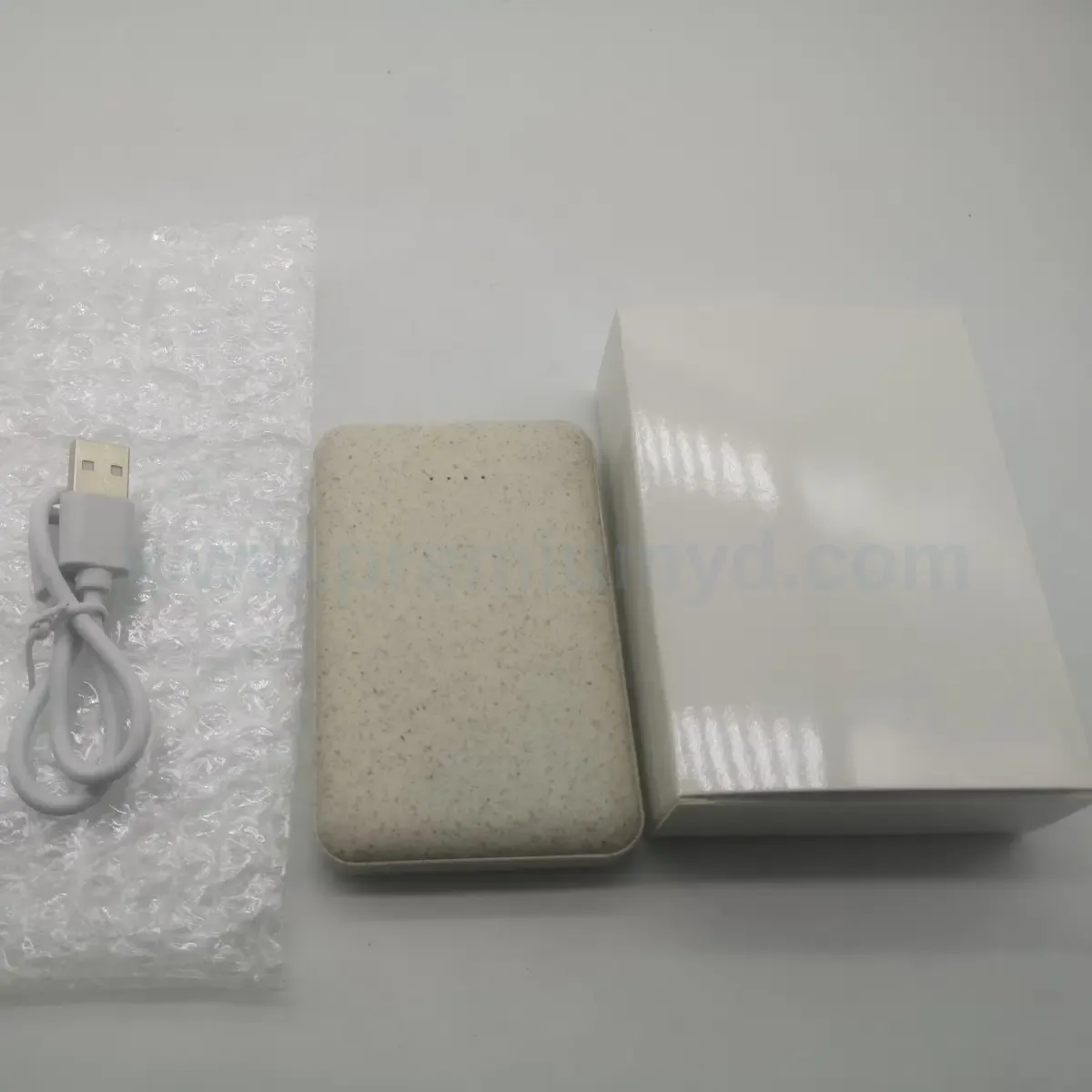 麥秸稈環保卡片式行動電源 麥秸稈環保卡片式行動電源 - Premium YD 企業禮品訂製